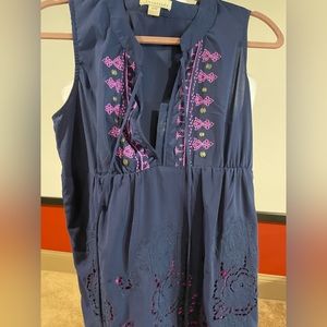 Forever 21 shirt/tunic/mini dress. Medium.